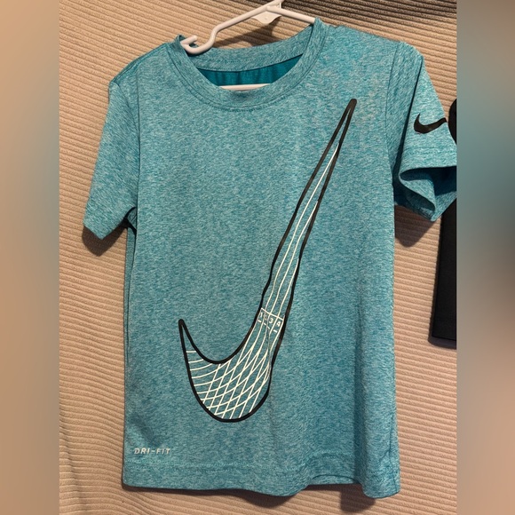 Nike Dri-FIT Set - Picture 2 of 7